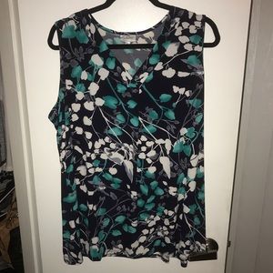 Avenue Tops - Avenue Sleeveless Top Size 18/20 Avenue Tops - Avenue Sleeveless Top Size 18/20
